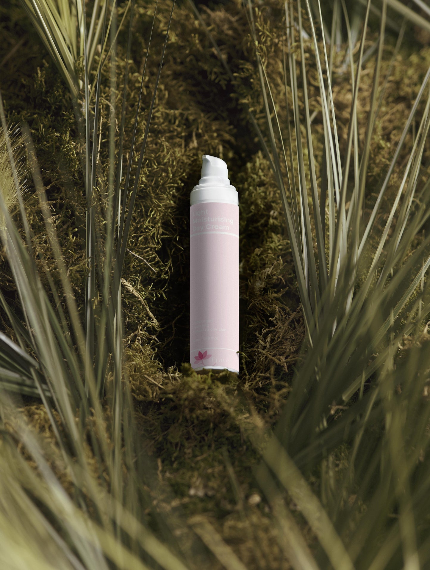 Light moisturizing day cream with hyaluronic acid 50ml