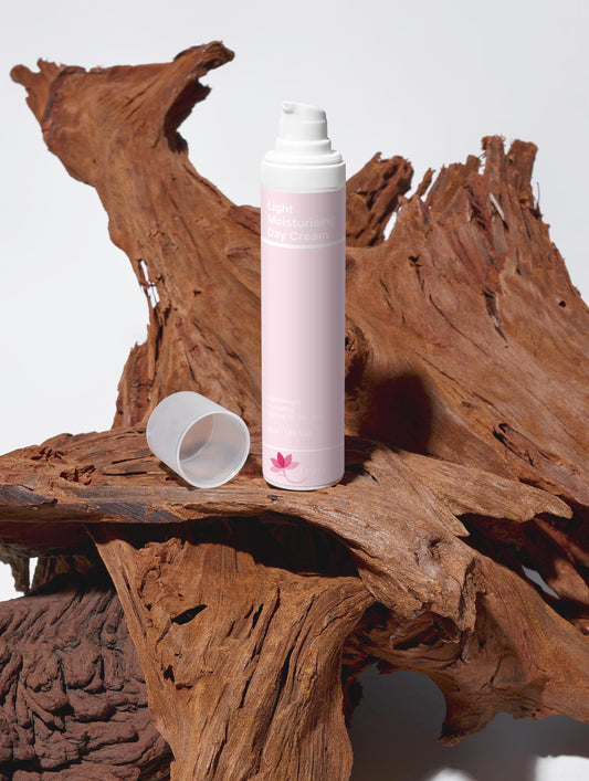 Light moisturizing day cream with hyaluronic acid 50ml